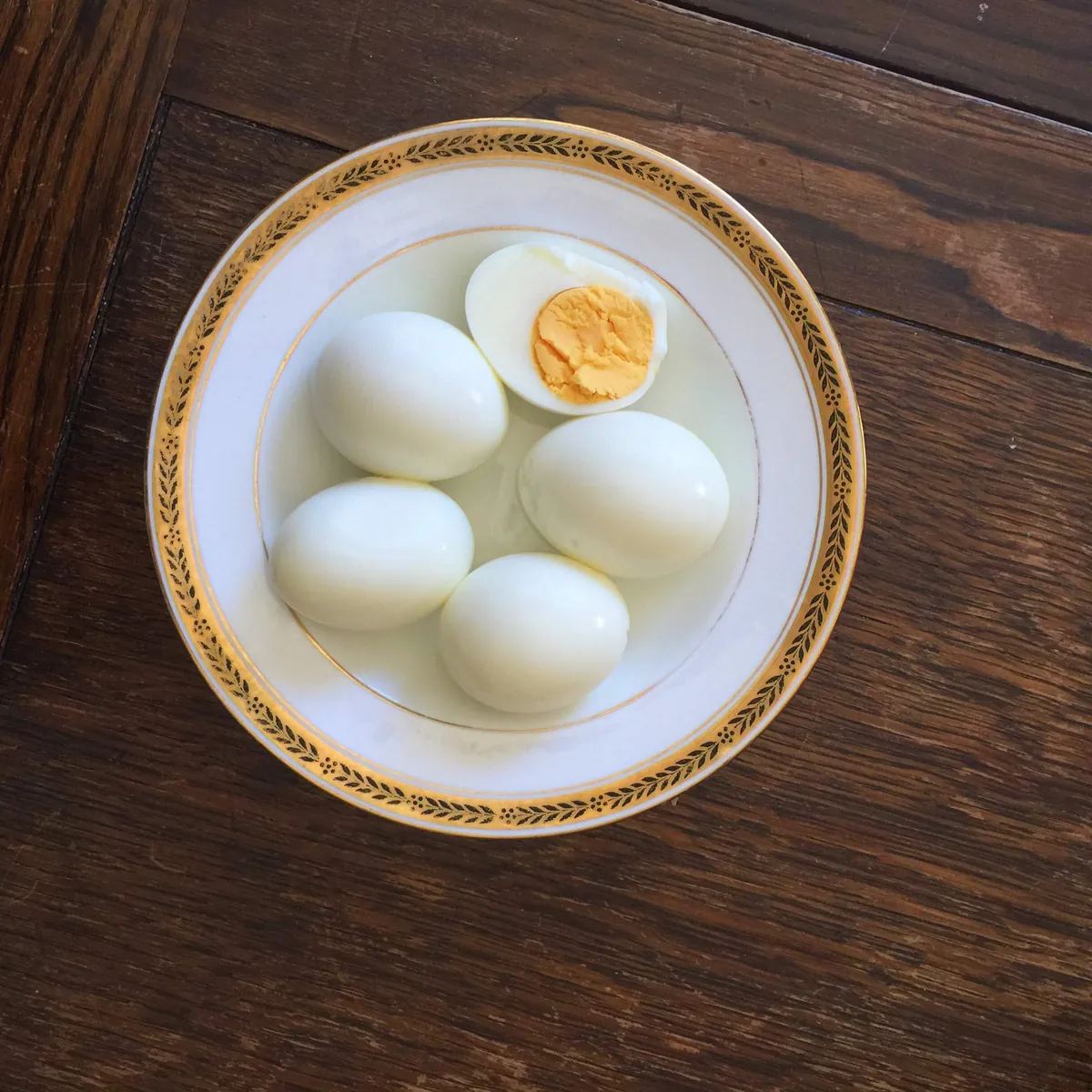 Can Dogs Eat Eggs? Benefits, Risks, and Safe Serving Tips